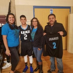 Meet your Posher, Carlos a.